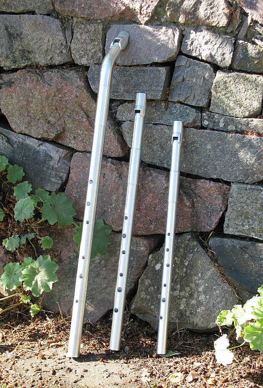 Bass G, low C and low D whistles Bass G, low C and low D whistles